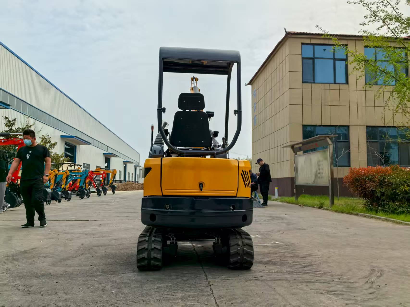 2T Tailless Small Excavator EP - đánh giá và giá Urban Farming Is